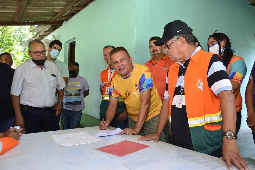 Sabá Reis inicia pela zona leste reforma de dez cemitérios de Manaus