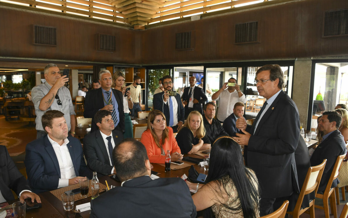 Ministro sanfoneiro é cotado ser o vice na chapa de Bolsonaro