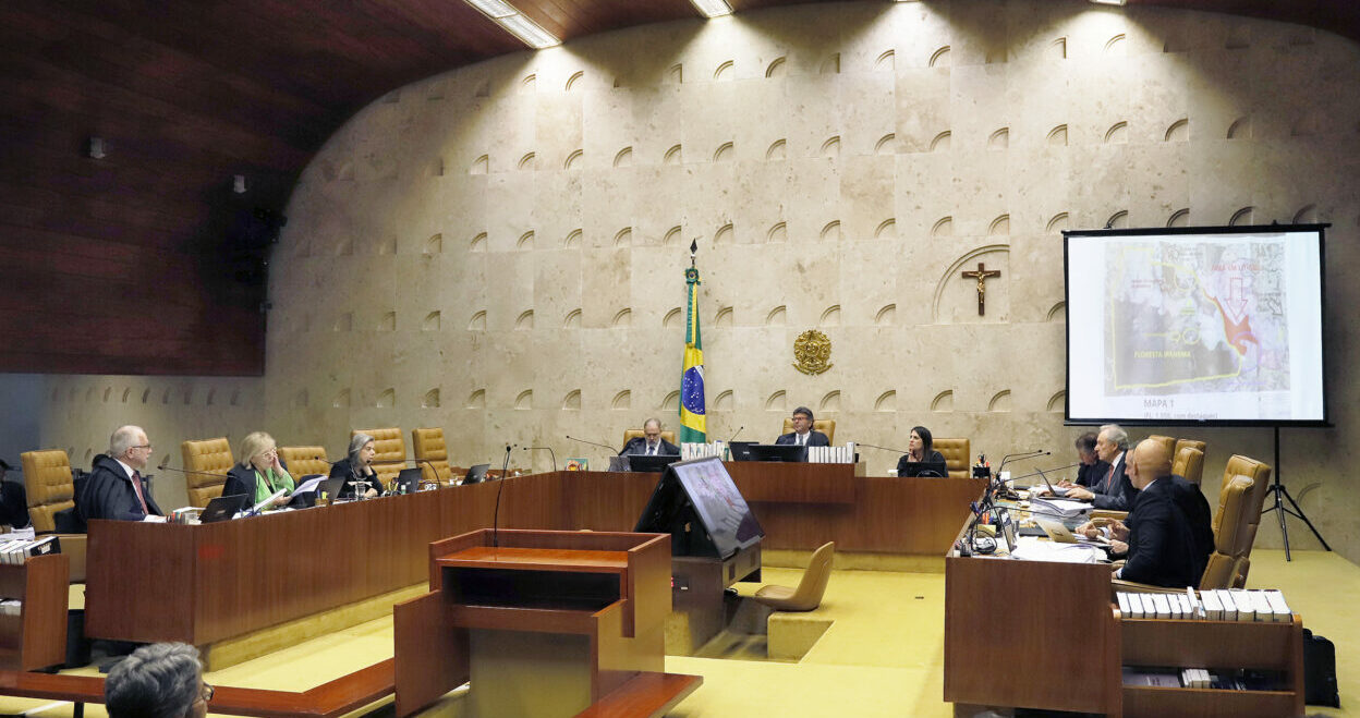 Bater no STF mantém base bolsonarista fiel, aponta pesquisa
