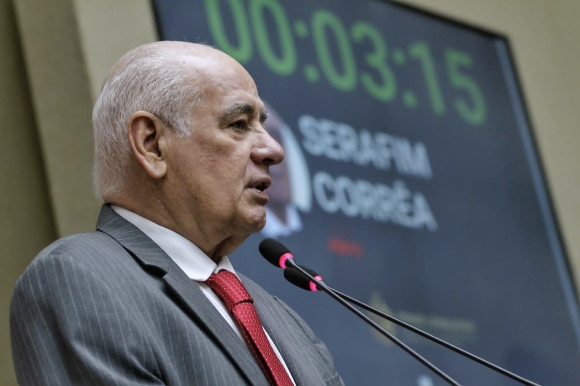 Projeto de Péricles e Fausto Jr para vetar vacinar crianças é repudiado