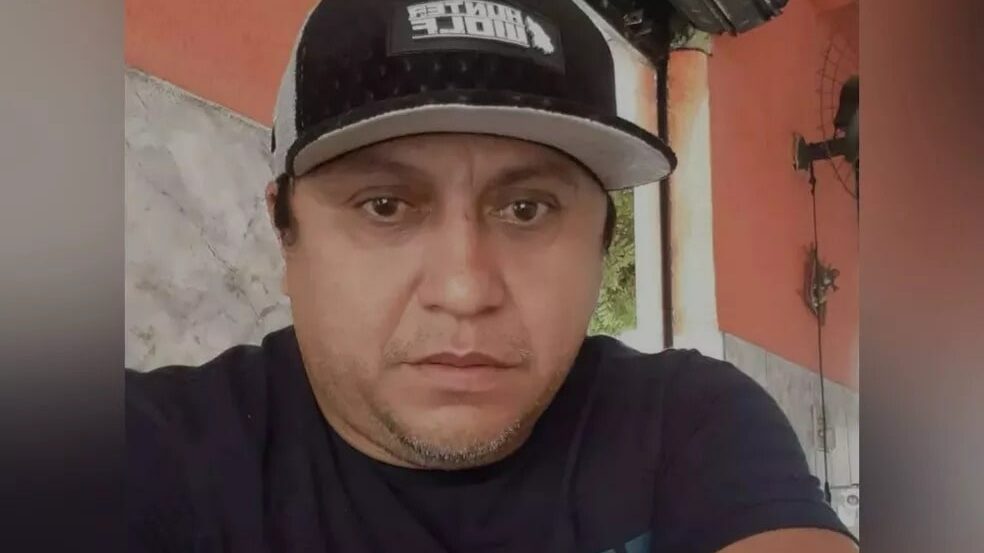 dono, site, executado, tiros