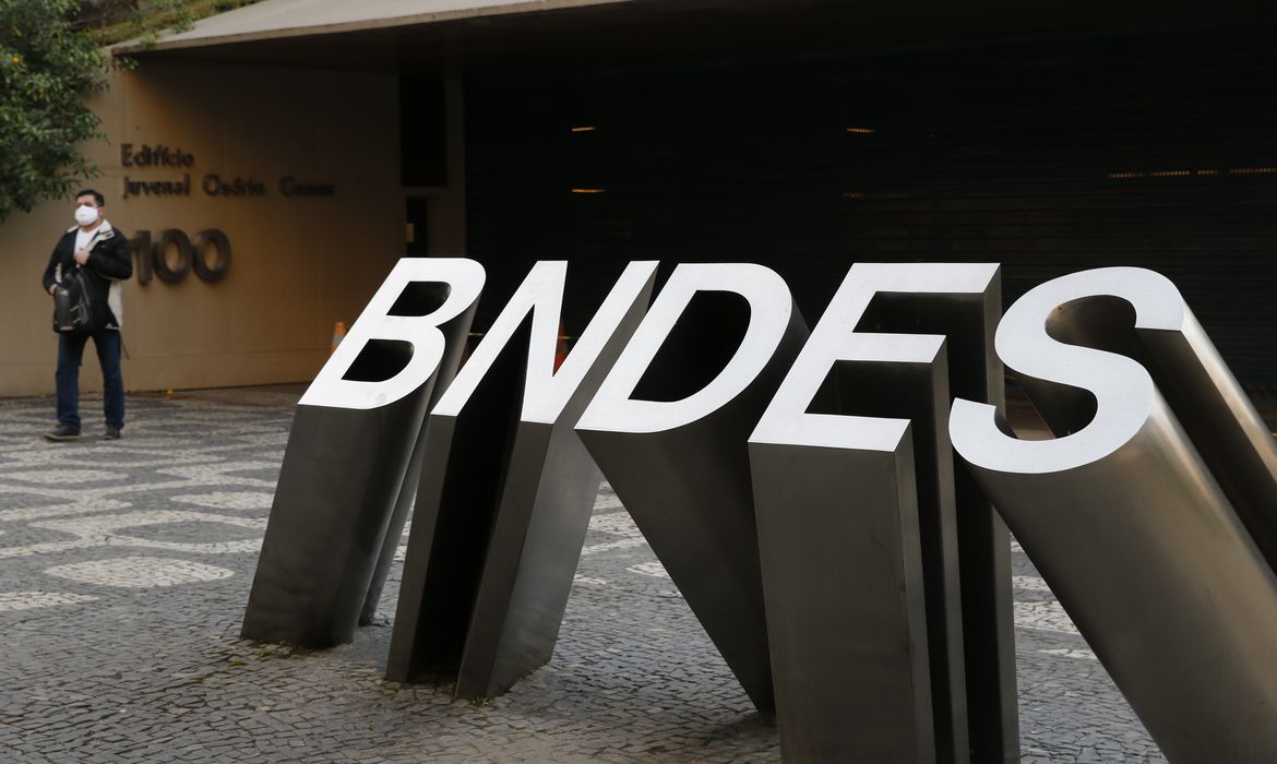 Milhões do BNDES bancam crime ambiental na Amazônia