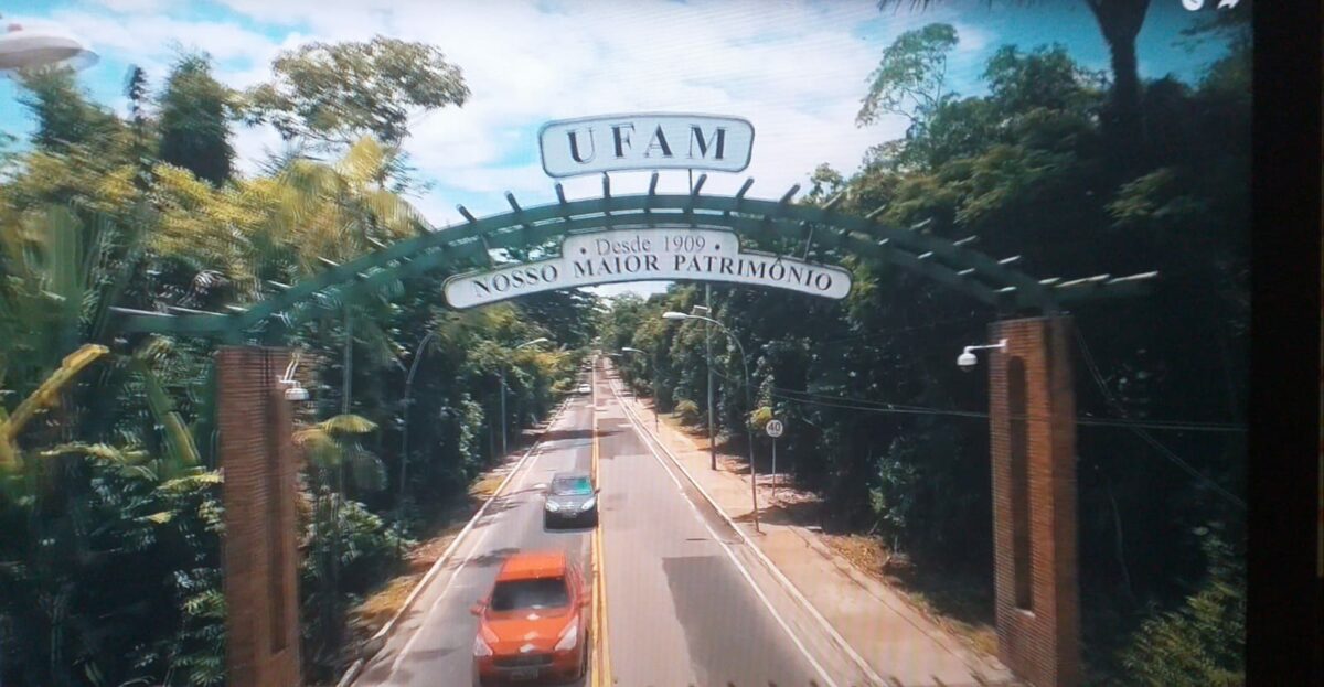 Ufam abre concurso público para técnico administrativo