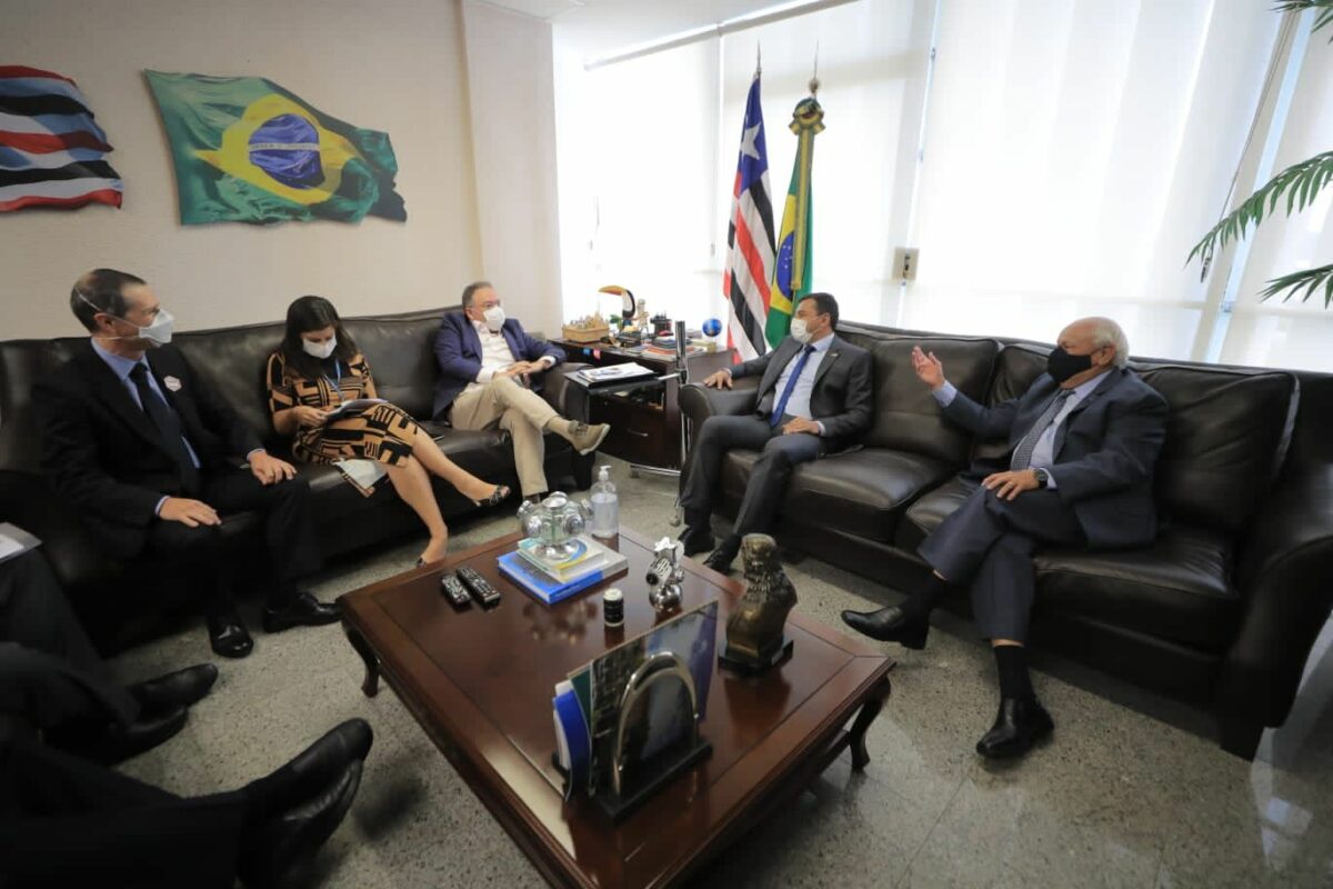 Wilson Lima defende ZFM na reforma tributária e leva proposta do AM