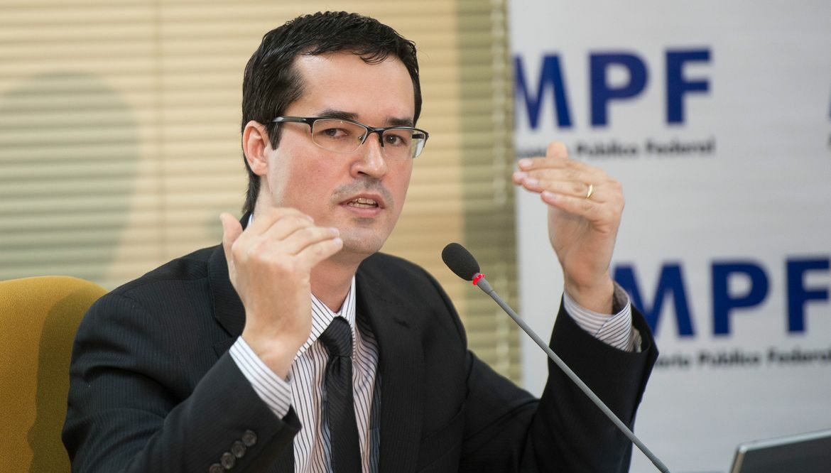 stj, ex-procurador, indenizar, lula
