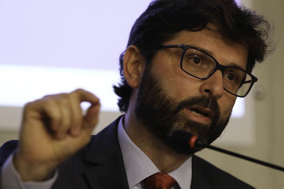 Bolsonaro gesta nova ofensiva contra indústria nacional e ZFM, de quebra