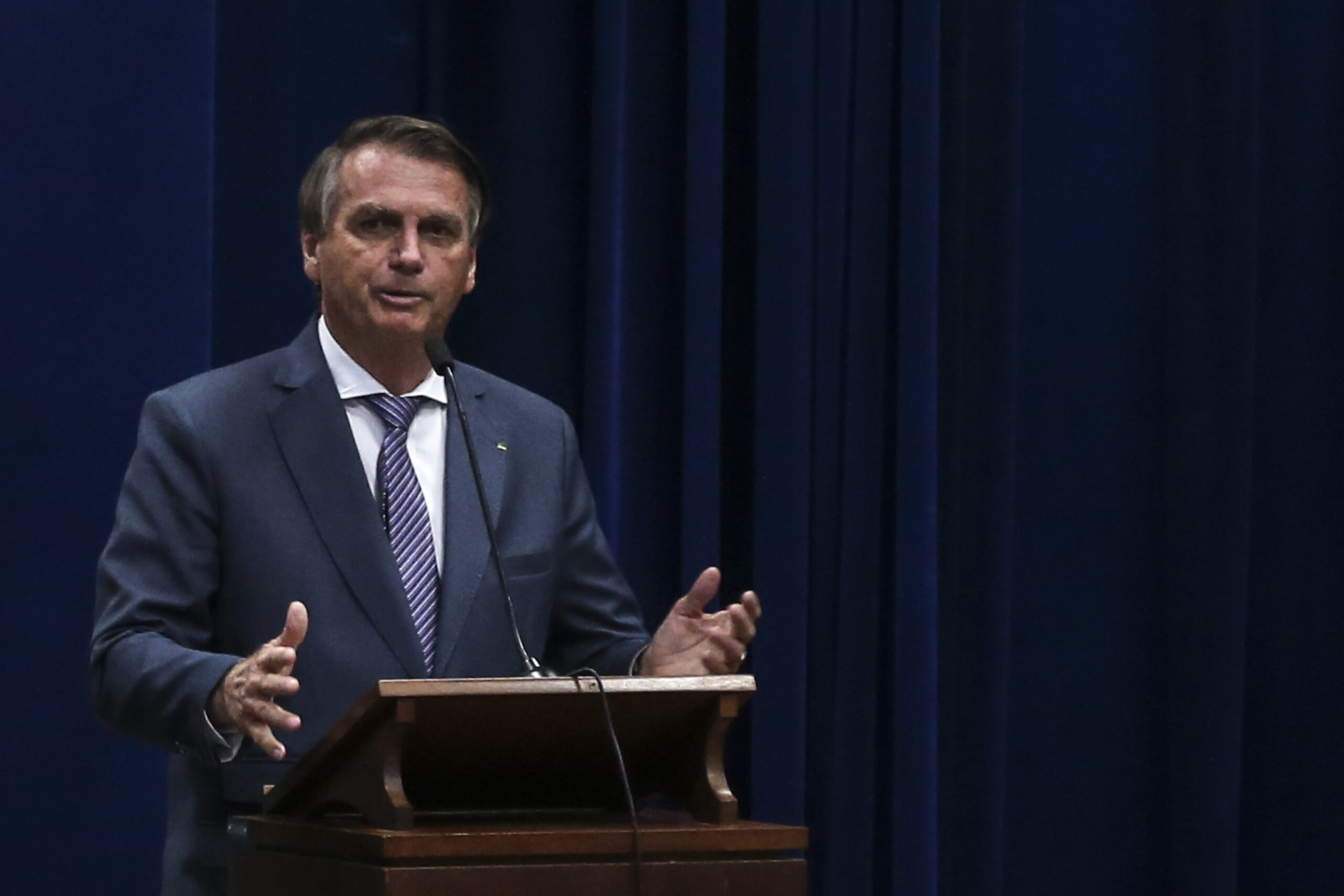 MP/TCU manda Bolsonaro provar gastos de R$ 21 milhões no cartão