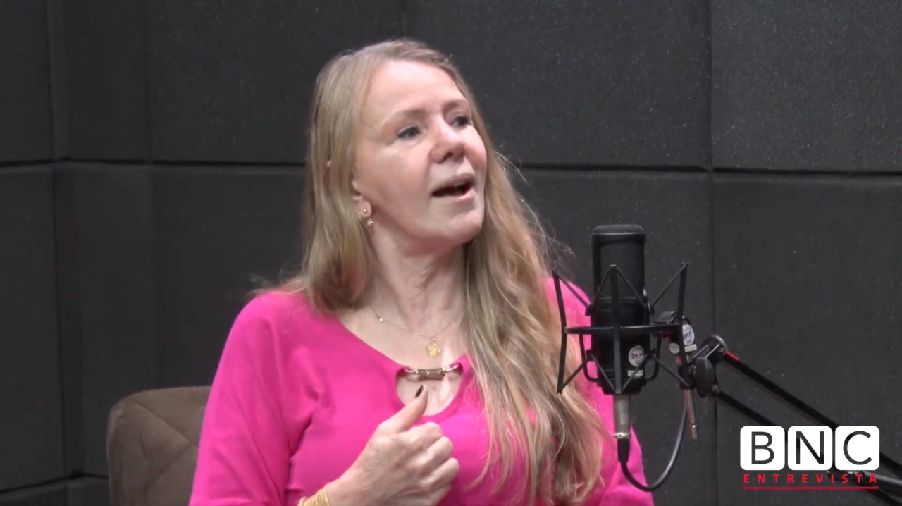 Vanessa Grazziotin em entrevista ao BNC AMAZONAS