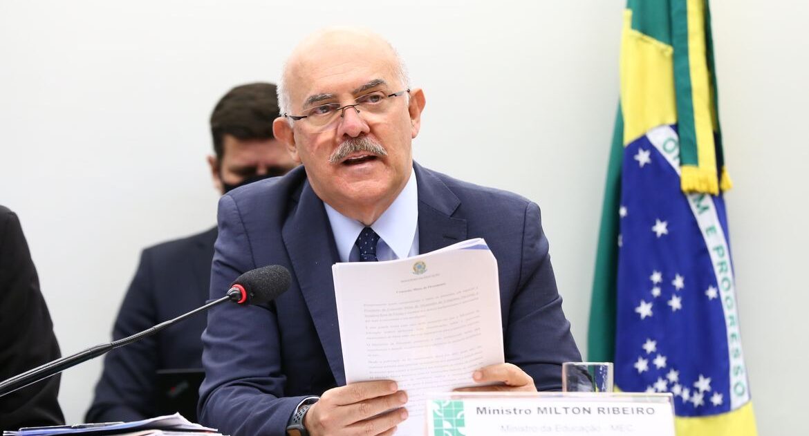 mec, favorecimento, pastores, bolsonaro