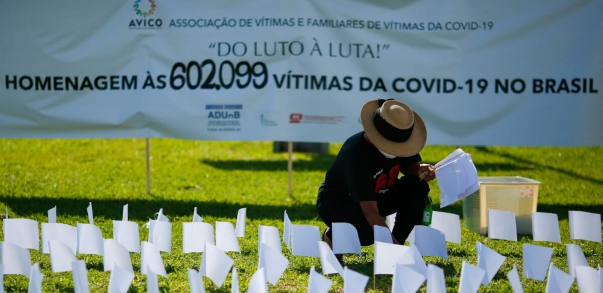 Encontro em Manaus marca luta por justiça às vítimas da covid
