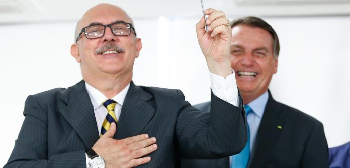 Interferência na PF: caso pode ser estreia de Bolsonaro na primeira instância