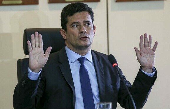 Moro foi morno com golpistas na invasão no DF, acusa ministro