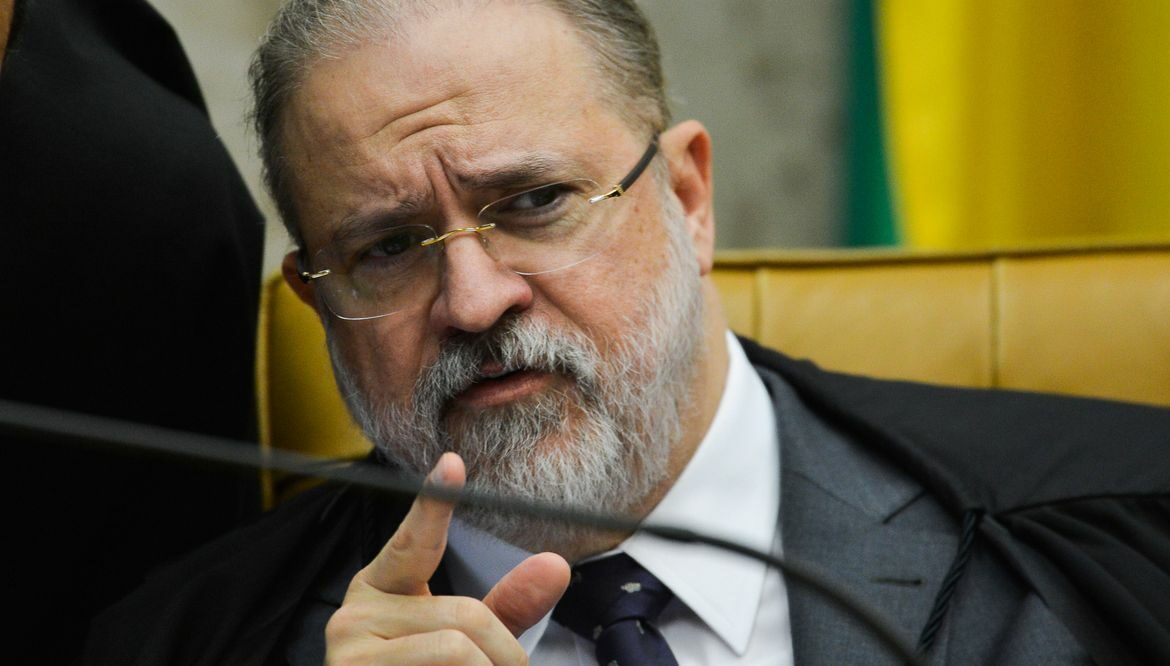 pgr, ministra, arquive, acao, bolsonaro