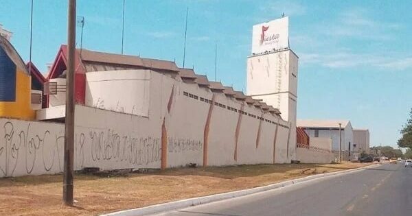 jovem, motel, pm, atira, fugir