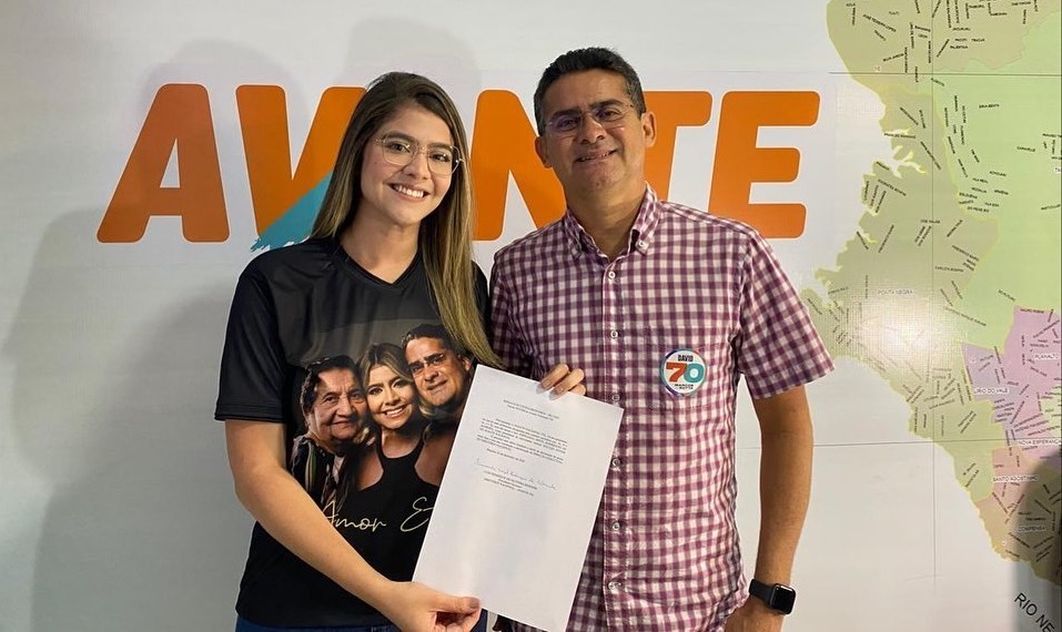 fernanda-aryel-e-empossada-presidente-nacional-do-jovem-avante