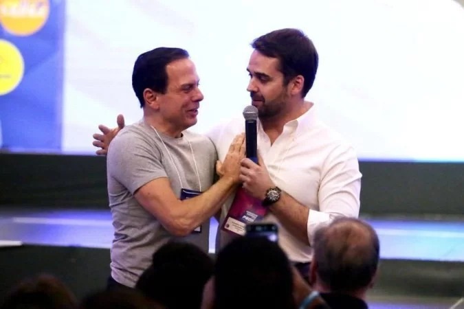 Eduardo Leite anuncia apoio a Doria nas eleições à Presidência