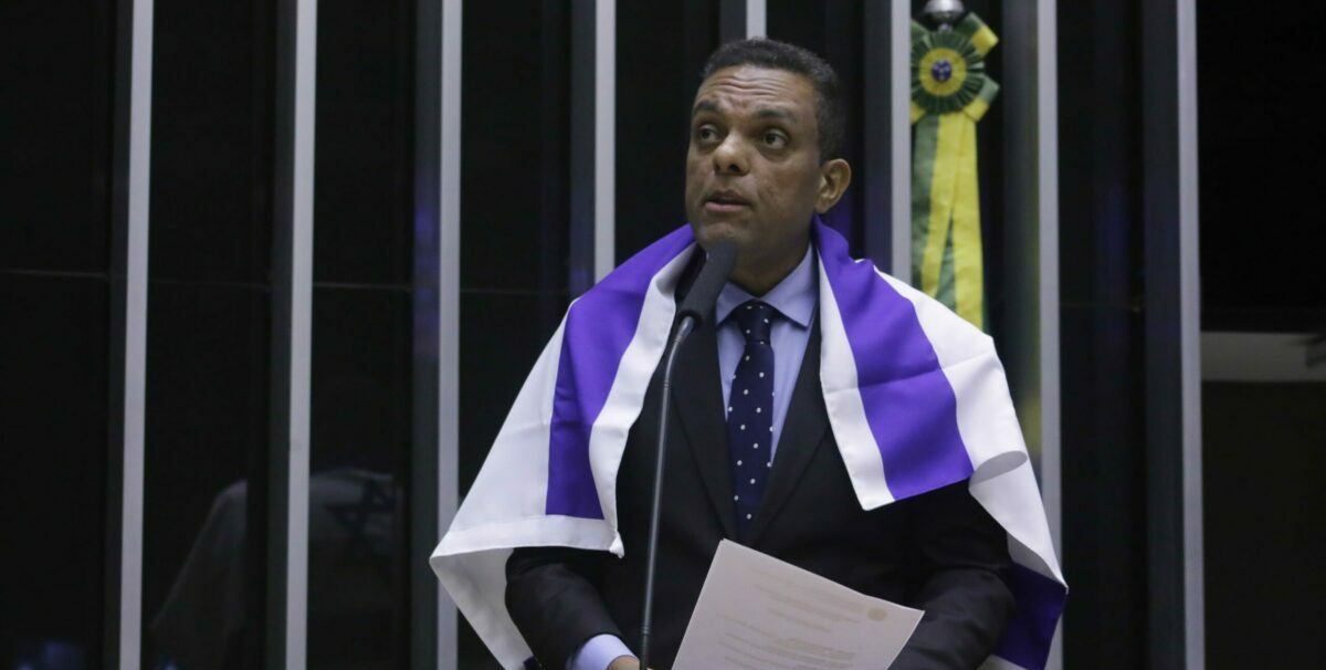 bolsonarista, barbie, trans, camara