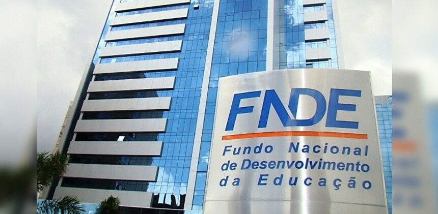 crianca, merenda, corrupcao, mec