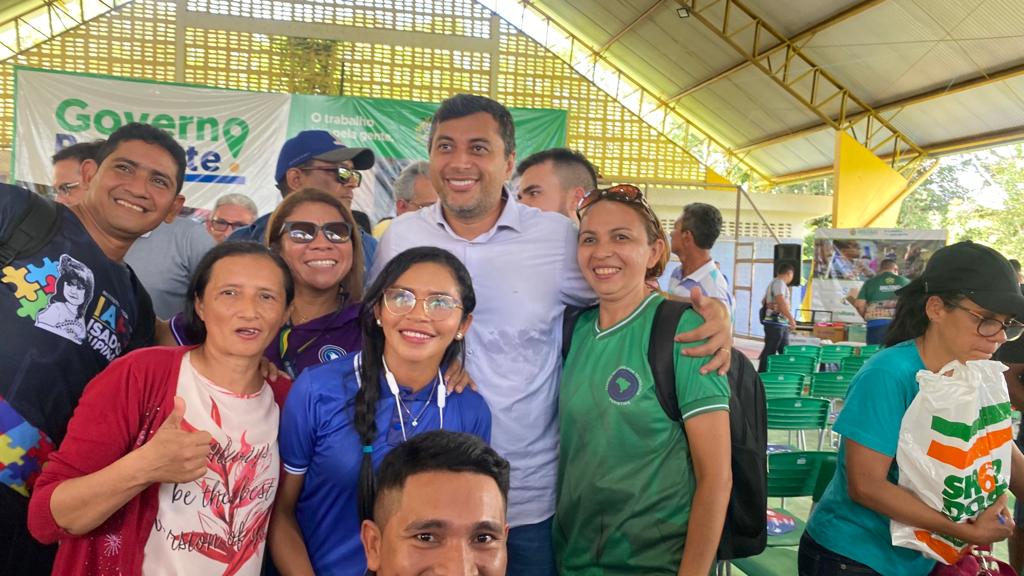 Wilson escola na Vila Amazônia