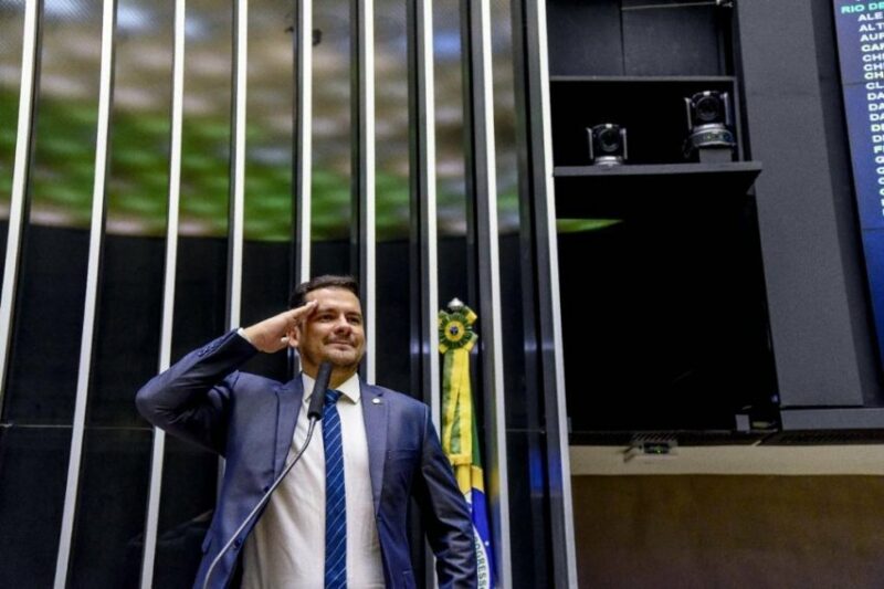 Autor da ideia, deputado do AM otimista com casa própria na segurança