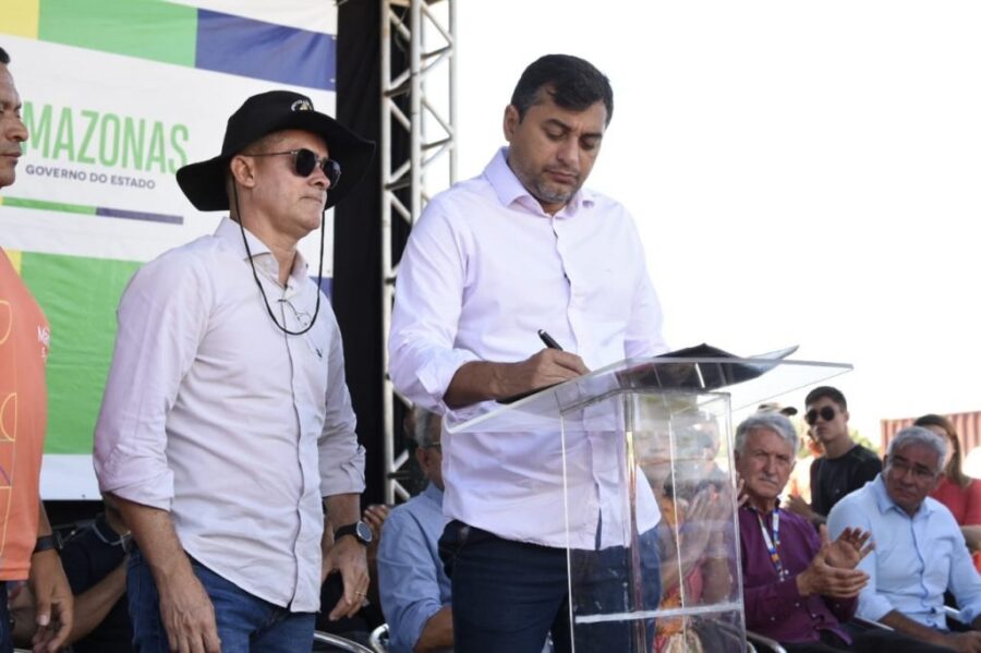 Convênio de governo e prefeitura reforma 31 praças de Manaus