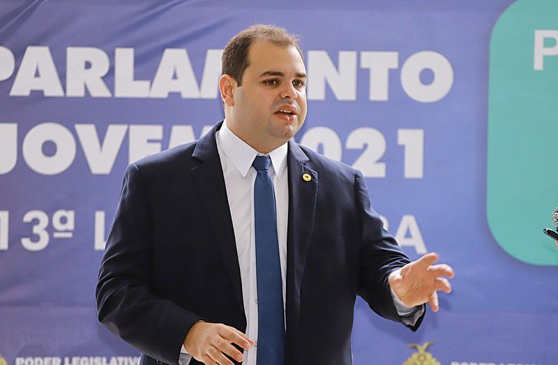 Sancionada lei que auxilia estudantes na escolha sobre futuro profissional