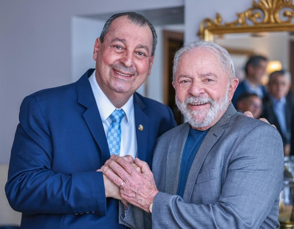 Omar Aziz tem encontro marcado com Lula