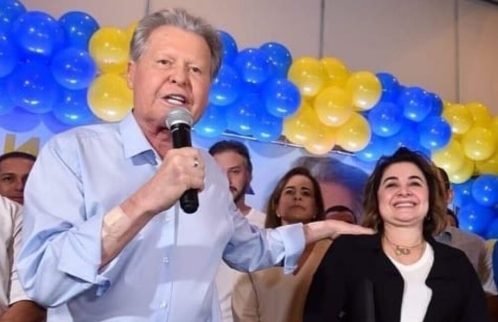 Arthur anuncia reitora da Fametro como sua primeira suplente