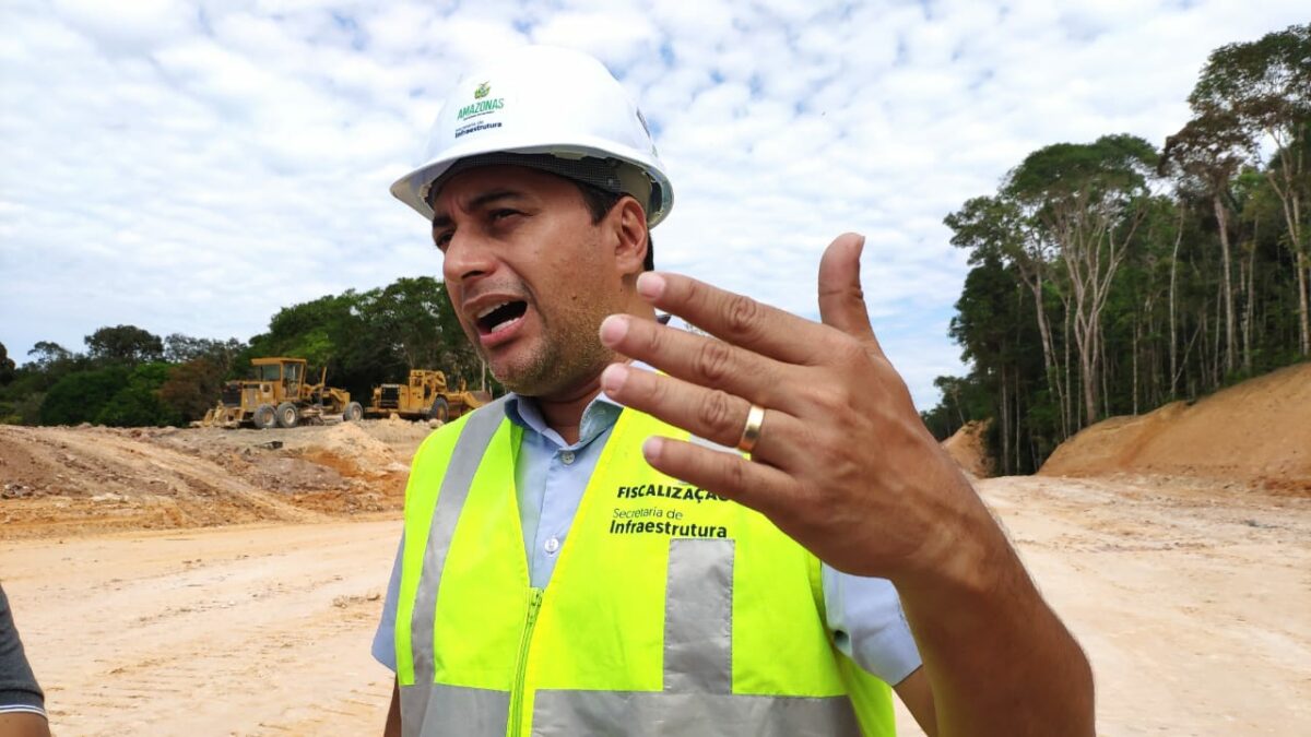 Wilson Lima visita obras do anel viário leste de Manaus