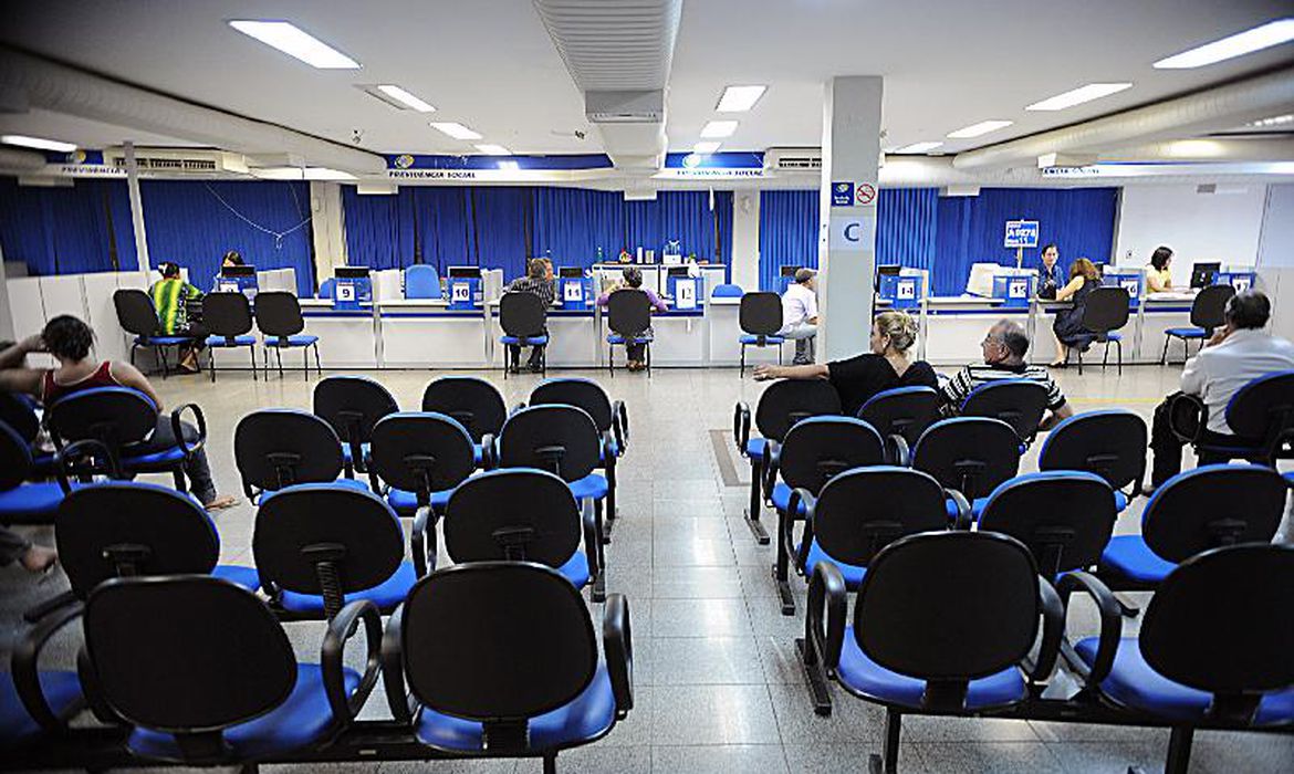 INSS anuncia que vai cancelar mais de 8 mil aposentadorias