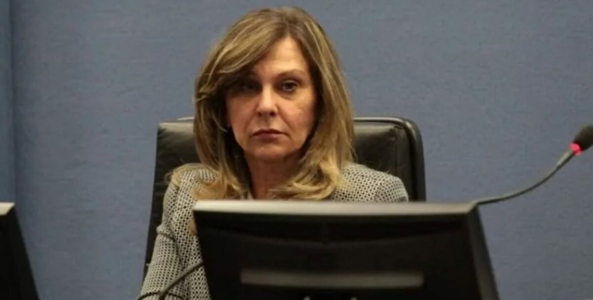 Vice de Aras na PGR arquiva de baciada pedidos da CPI da covid         