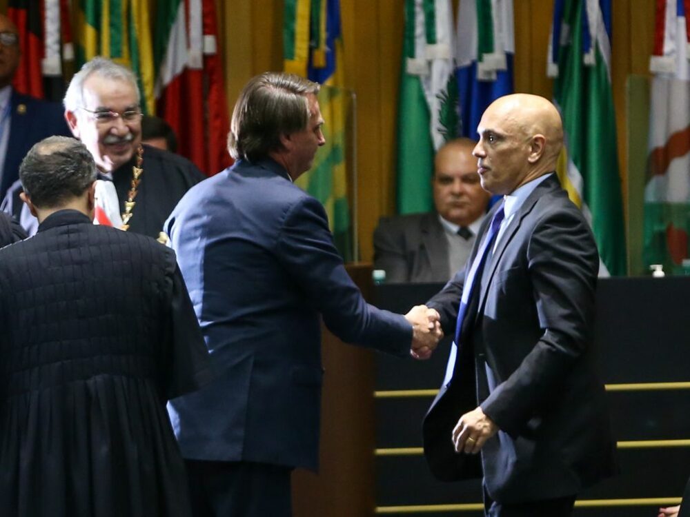 Alexandre de Moraes ajuda Bolsonaro no Amazonas