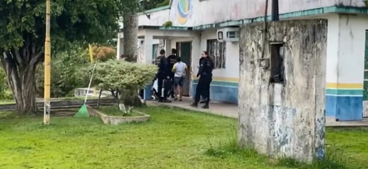 Irmã é presa com ouro e prefeito no AM não pode nem entrar na prefeitura
