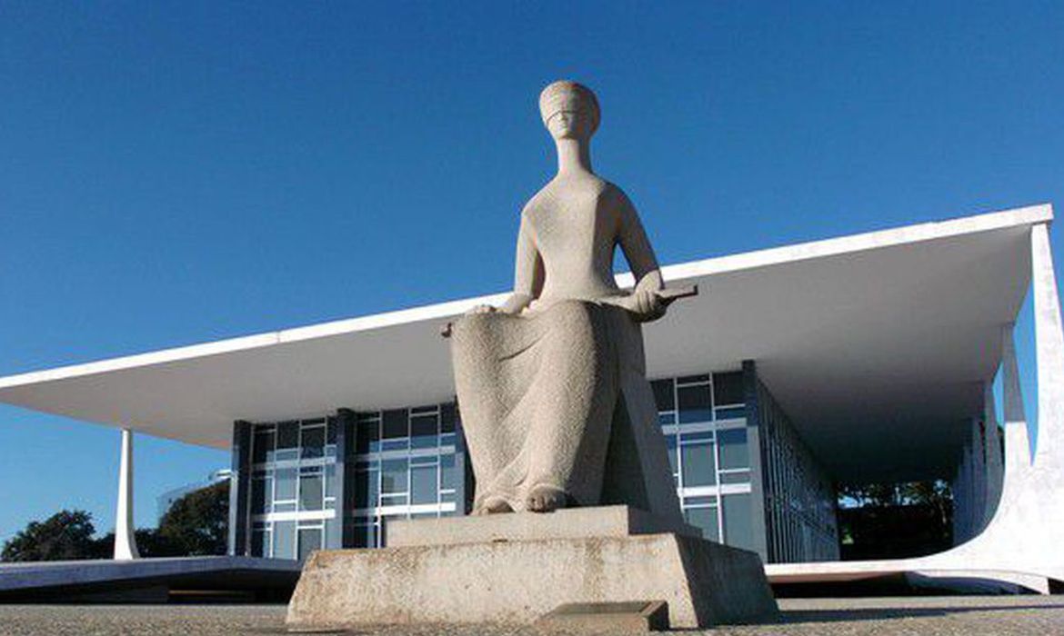 Extrema-direita aumentou em 300% ataques ao STF e TSE nas redes