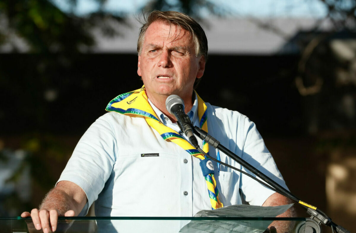 Bolsonaro agora admite que Brasil passa fome
