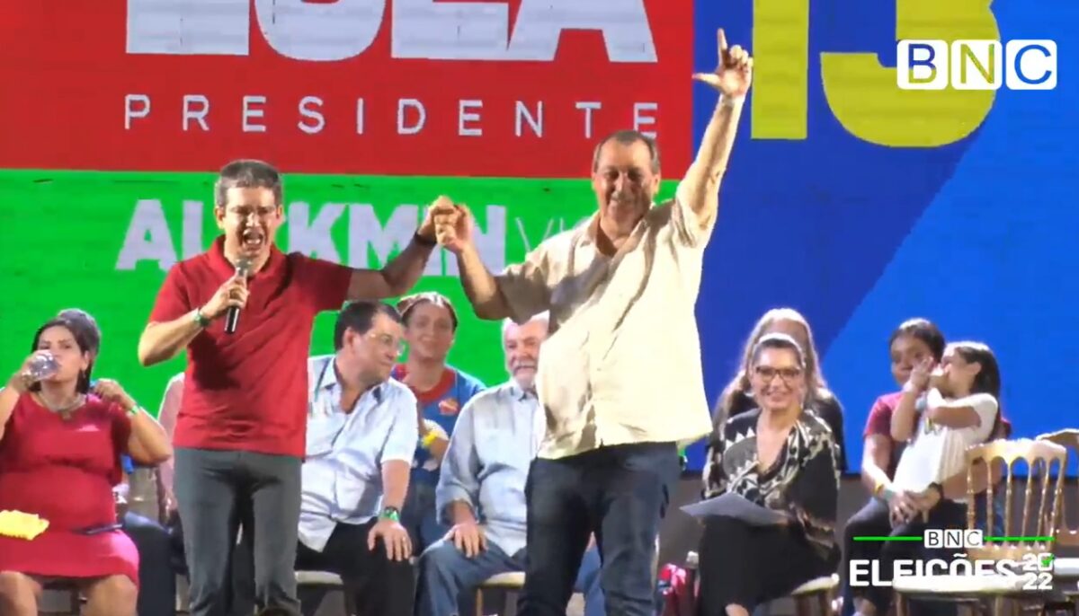 Randolfe diz que Bolsonaro não entende de Amazônia