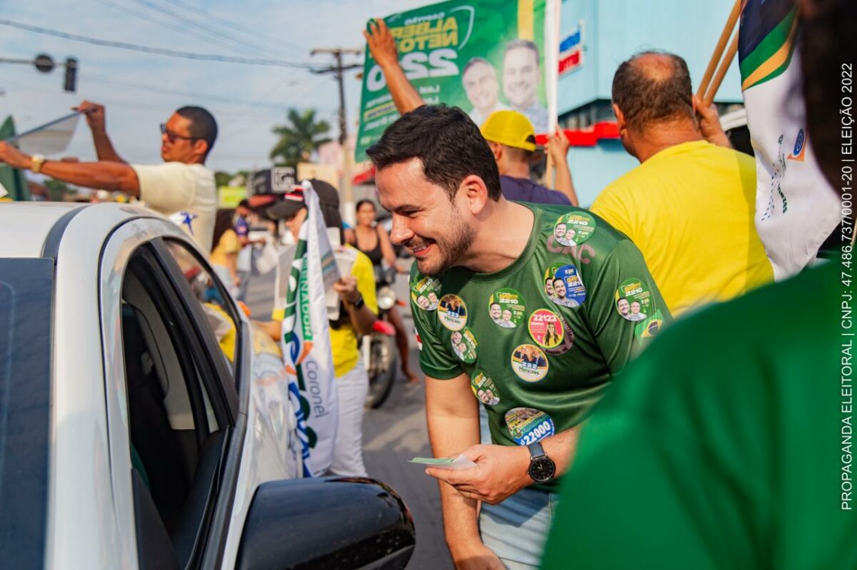 Capitão Alberto Neto leva campanha e adesivaço a Rio Preto da Eva