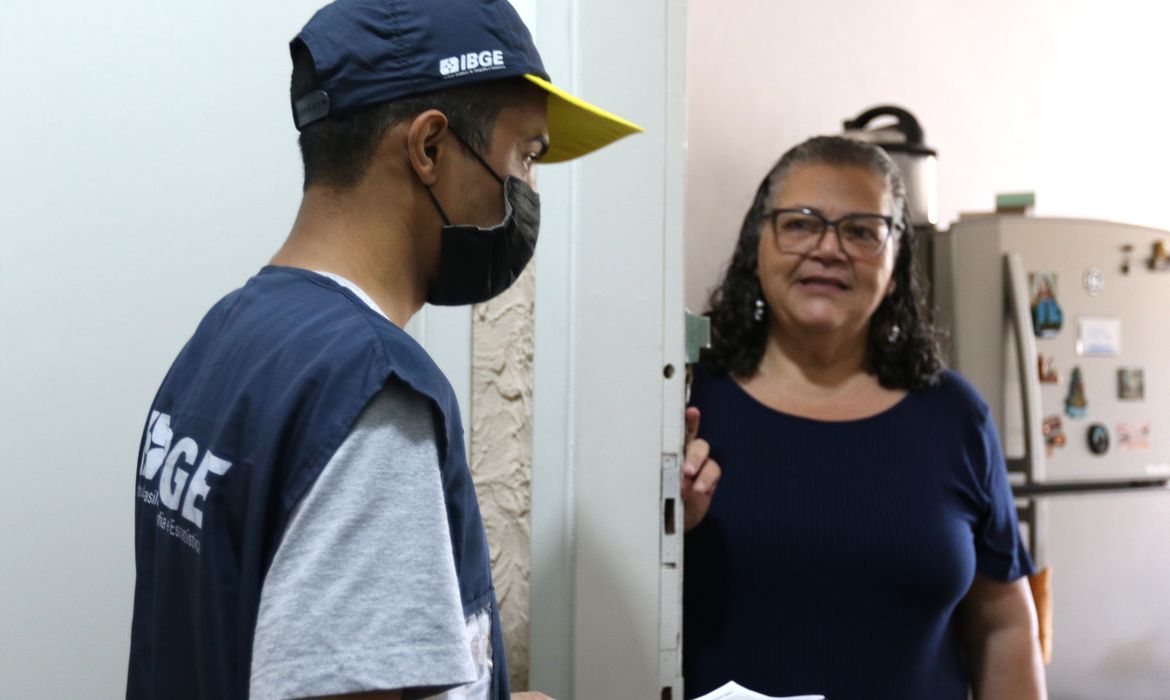Recenseadores convocam greve nacional por atraso em pagamento
