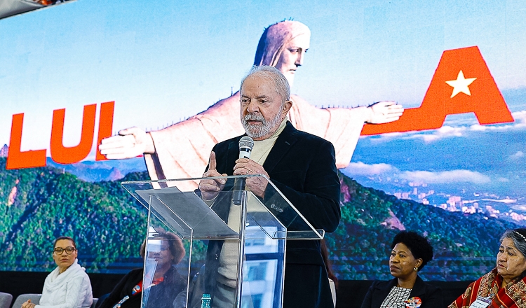 Lula pede que TSE garanta proteção à vida dos candidatos