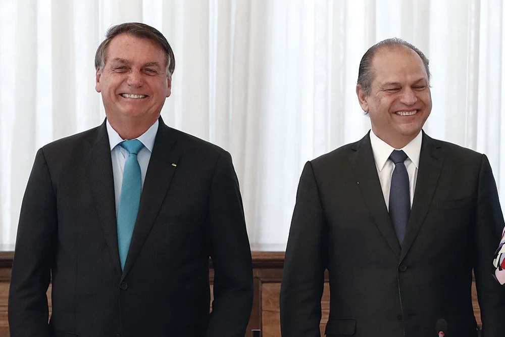Partidos que mais gastaram em pesquisas agora criticam empresas