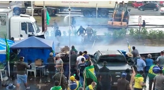 bloqueio, rodovia, confusao