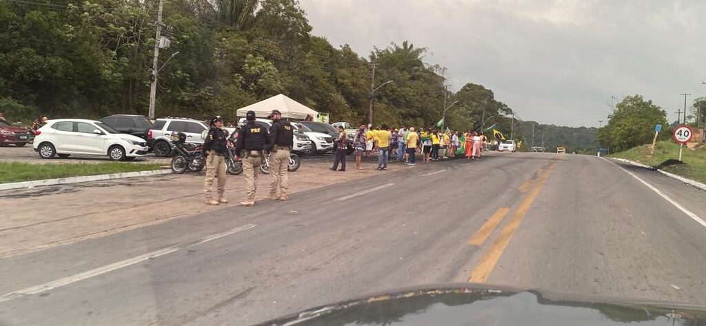 prf, bloqueio, br-174, amazonas