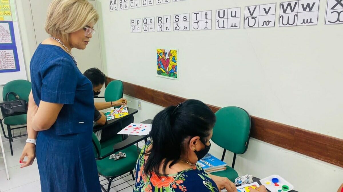 matriculas, idosos, adultos, manaus