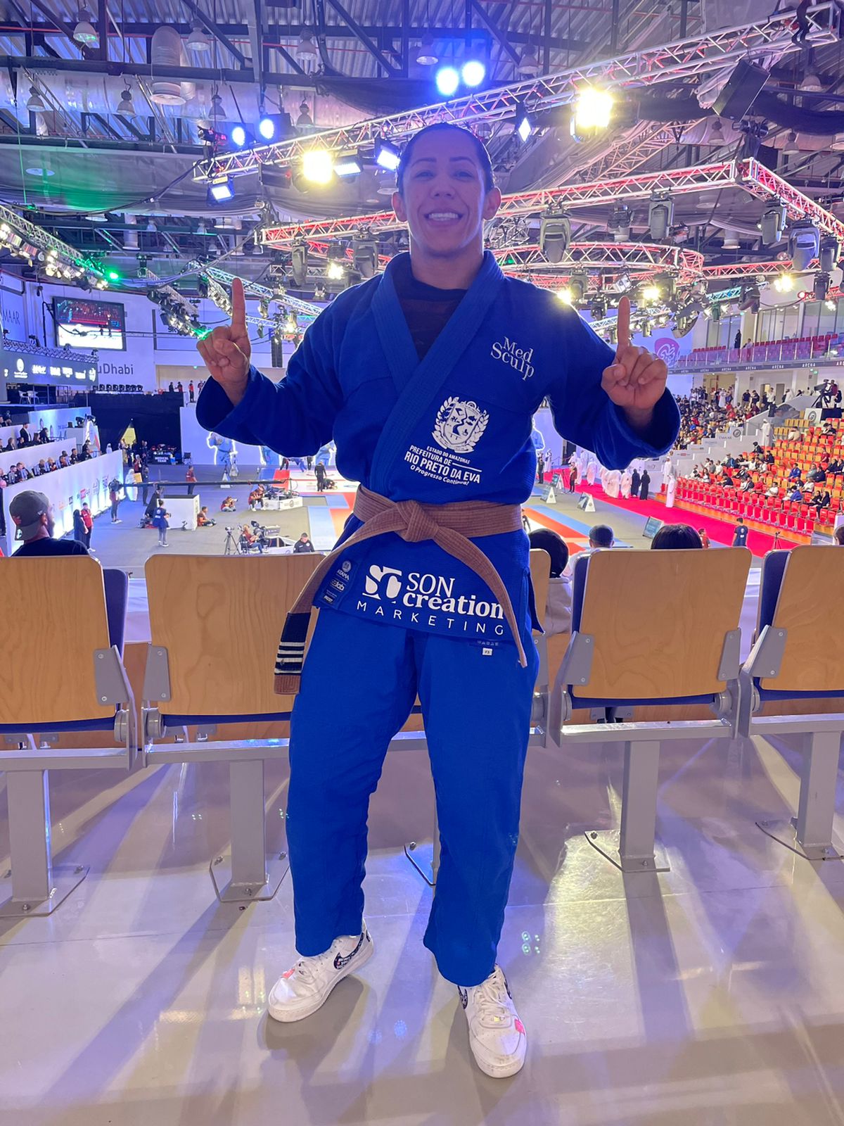 Amazonense lutadora de jiu-jitsu