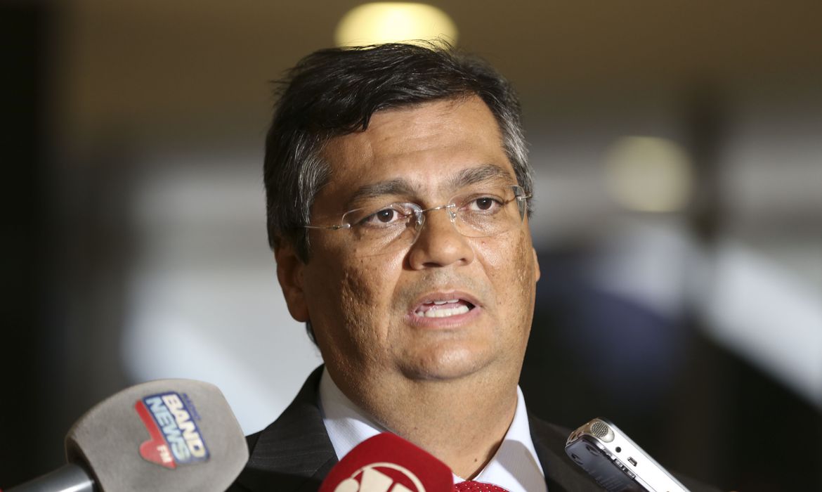 O que restou de 'patriotas' disposto a protestar contra Flávio Dino no STF