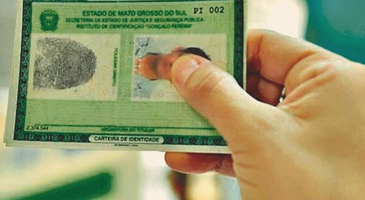 Brasileiro agora troca de nome direto no cartório e sem ação judicial