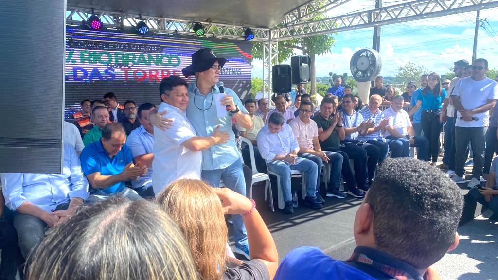 David de portas abertas a Lula