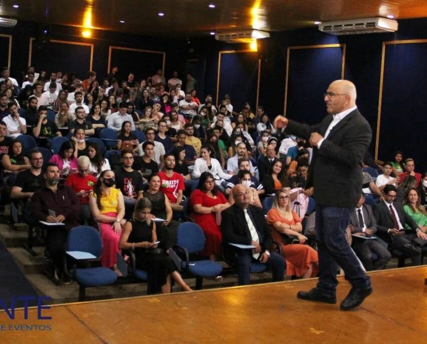 Associação de juristas presta solidariedade a juiz amazonense