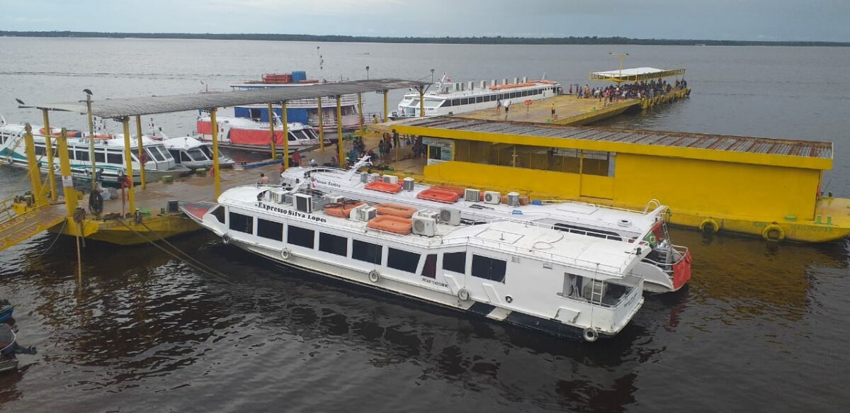 Rio Negro sobe 4,5 m e se aproxima de cheias históricas