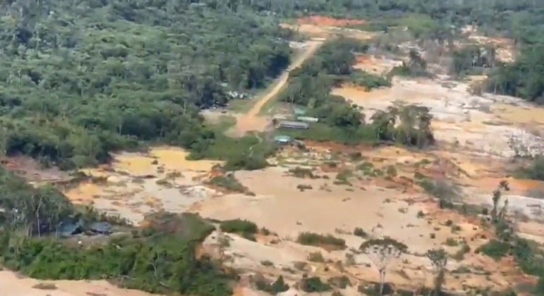 Ianomâmis: políticos de Roraima têm elo com garimpo, acusa secretário